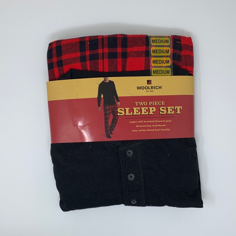 Woolrich Men’s Red and Black Two-Piece Sleepwear, Size Medium 32”- 34”